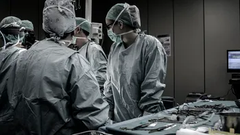 Coșmarul prin care a trecut o femeie, după ce a fost la spital. A suferit de dureri 18 luni, din cauza doctorilor