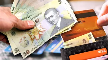 De ce nu este indicat ca românii să-și țină salariul pe card. Economist: „Cu banii pe cardul de debit, aceștia își pierd din valoare pe fondul inflației