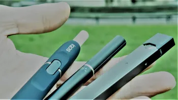 Țigările electronice și dispozitivele cu tutun încălzit, iQOS, Glo, ”lovite” de autorități. Nu mai este nicio diferență