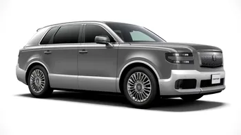 Toyota a lansat un nou model de lux: Century este în luptă directă cu Rolls Royce