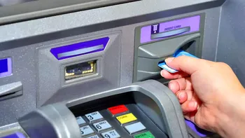 Banca te ridică, banca te coboară. Povestea bărbatului a cărui viață s-a schimbat de două ori, în două zile