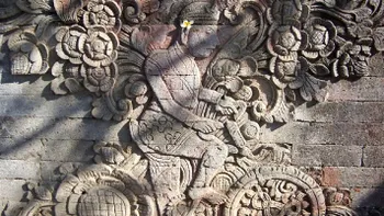 Bicicleta misterioasă sculptată pe un templu antic indian. Ai crede că a călătorit în timp, care este explicația, de fapt