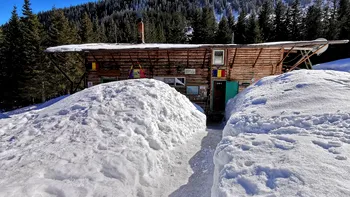 Locul superb din România care era plin de turiști, astăzi este în paragină: De ce a uitat toată lumea de cabană