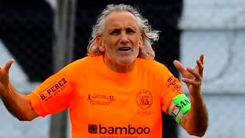 Cel mai bătrân fotbalist din lume are 61 de ani, dar nu se gândește la retragere - FOTO