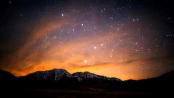 Care este cel mai luminos obiect de pe cerul nopții, de fapt. Nu este Luna și nici vreo stea