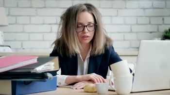 Cine este, de fapt, vinovat pentru salariile mai mici ale femeilor. Studiul revoluționar care i-a adus Nobelul, în 2023, unei cercetătoare