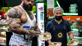 Cum arată meniul celui mai „monstruos” culturist din lume. Colosul din Cehia mănâncă zdravăn de șapte ori pe zi - GALERIE FOTO
