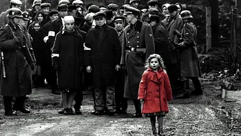 De la Lista lui Schindler, la viața reală. Povestea fetei în roșu, astăzi eroină pentru mii de refugiați ucraineni [VIDEO]