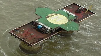 Cea mai mică țară din lume, cu un singur locuitor permanent. Principatul Sealand are monedă proprie, dar și un imn