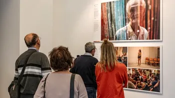 Un director de muzeu din Ungaria a fost dat afară din cauza unei expoziții de fotografe. Ce i-au reproșat oficialii maghiari