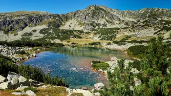 Zănoaga, comoara ascunsă a Munților Iezer: Lacul glaciar ce ascunde adâncimi uimitoare