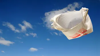 Descoperirea șocantă a cercetătorilor: Plasticul a ajuns în nori, cât de mult ne afectează