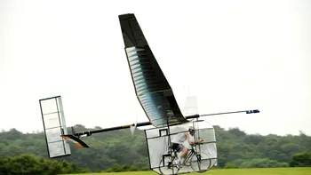 Avion cu propulsie umană: un aparat de zbor fără motor a reușit să se ridice cu ajutorul „ingineriei imposibile”