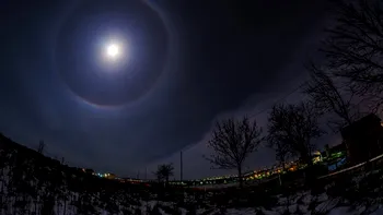 De ce are Luna halou: Explicația din spatele unui fenomen unic