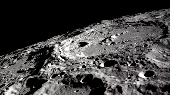 Luna se micșorează: Cum ne afectează acest fenomen, ce au descoperit astronomii