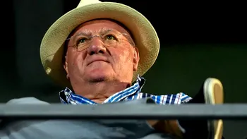 Reacție spumoasă a lui Dumitru Dragomir după ce Andrei Vlad a petrecut în club înainte de Craiova - FCSB