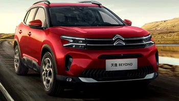 Cum a ajuns Citroen o mașină rusească din piese chinezești. Se produce într-o uzină abandonată de la Stellantis