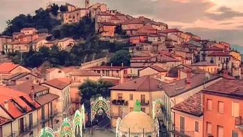 Un american a cumpărat o locuință în Italia cu doar 22.000 de euro, dar s-a confruntat cu „mari surprize”. De ce rămâne totuşi în ţara europeană