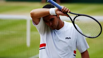 O româncă l-a scos din foame, pe vremea când cerșea, deși a fost sportiv milionar. A jucat finală de Grand Slam împotriva lui Federer