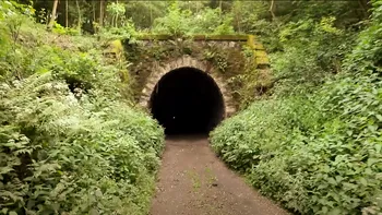 Tunelul fascinant de 800 de metri care ”a văzut” ambele Războaie Mondiale. A rămas neschimbat la 120 de ani de la inaugurare