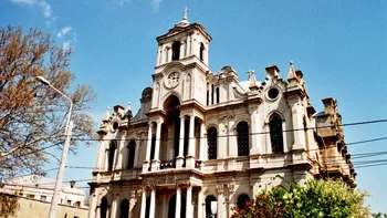 Biserica din România unde aghiazma vine direct „de la Dumnezeu”. Izvorul natural de sub lăcașul de cult, sursă constantă de mister și fascinație