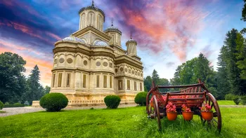 România, țara bogată în biserici și mănăstiri. Cele mai frumoase lăcașe de cult de la noi din țară, magnet pentru turiști VIDEO