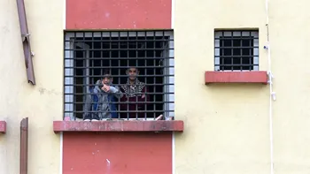 Unde ajung adolescenții care încalcă legea în România. Ce sunt centrele educative și de detenție pentru minori, unde le găsești