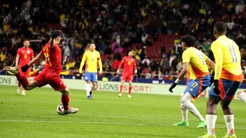 Imagini uluitoare după România - Columbia. Bătaie între suporteri pe stadion, s-au scos cuțitele VIDEO