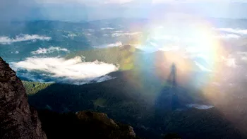 Efectul Gloria, un fenomen rar văzut și pe Ceahlău, acum observat pe o planetă din afara sistemului nostru solar de către astronomi