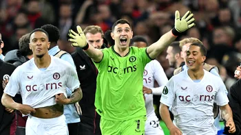 Emiliano Martinez a primit al doilea galben, dar nu a fost eliminat și a apărat un penalty decisiv. De ce a rămas pe teren