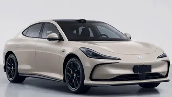 Prima mașină electrică cu 1.000 de kilometri de autonomie vine din China. Cât costă IM Motors L6, alternativa ieftină și bună la Tesla Model 3