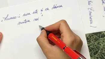 Beneficiile scrisului de mână. Cum îți ține mintea „brici” mai multă vreme