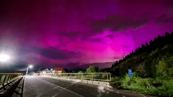 De ce s-a văzut aurora boreală în România în weekend. Fenomenul științific din spate