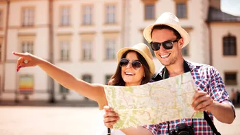 Toți românii care merg în vacanță peste hotare în 2024 trebuie să știe. Taxele pe care trebuie să le plătești, pe orașe
