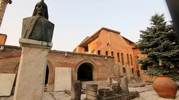 Top 7 cele mai vechi clădiri din București. Istoria celor mai impresionante case, restaurante și muzee