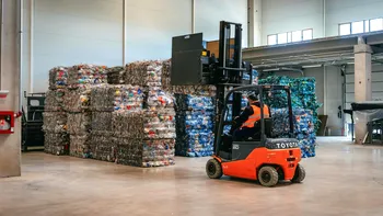 SGR la 6 luni: Mai puține emisii de CO2, mediu mai curat, economii de resurse și energie, datorită ambalajelor trimise de RetuRO spre reciclare [P]