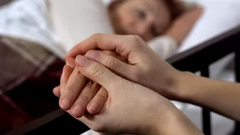 Dezvăluirea neașteptată a unei femei pe patul de moarte: un secret vechi de 40 de ani