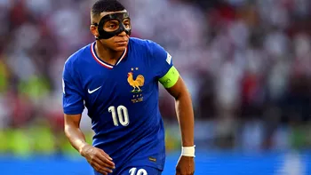 Kylian Mbappe la Euro 2024, cu masca pe față. De ce este nevoit să o poarte, este groaznic să joci fotbal așa pentru Franța