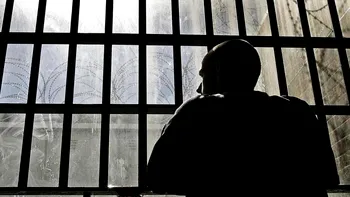 Un bărbat condamnat la moarte așteaptă de 45 de ani în închisoare să-i fie aplicată sentința, dar, ajuns la 88 de ani, încă mai crede că va fi eliberat.
