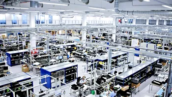 Domeniul popular din România care se lasă cu concedieri masive, mii de oameni au rămas deja fără job. Industria de care ar fi bine să fugi în perioada următoare