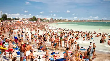 De la 1 iulie, doar cei bogați mai merg pe litoralul românesc: Cât trebuie să scoți din buzunar pentru vacanță în Mamaia