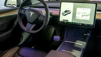 Tesla testează un 