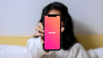Tinder lansează noul AI care îți va alege cele mai atractive fotografii: Cum te ajută inteligența artificială să 