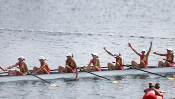 După 20 de ani, echipajul de 8+1 de canotaj feminin al României aduce acasă aurul olimpic