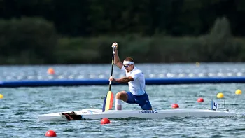 Cătălin Chirilă stabilește record olimpic la canoe simplu și avansează în semifinale