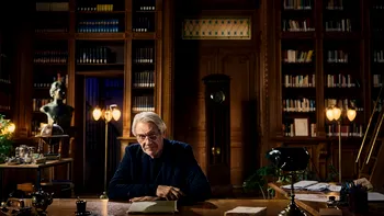 OZN-urile de pe cerul României, detaliate în cel mai nou serial documentar prezentat de Marcel Iureș. Când apare sezonul 2 din Enigmele României