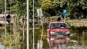 Ce trebuie să faci dacă mașina ta a fost inundată. Cum poți evita dauna totală