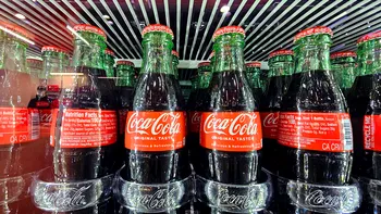 Coca-Cola retrage de pe rafturi unul dintre sortimentele sale de băuturi răcoritoare. Care este motivul