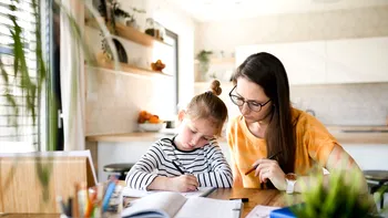 Homeschooling și legislația în România: Este legală „școala acasă”?