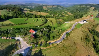 Se deschide Transapuseana, cea mai atractivă alternativă la Transfăgărășan și Transalpina. A fost cel mai scump drum județean din România